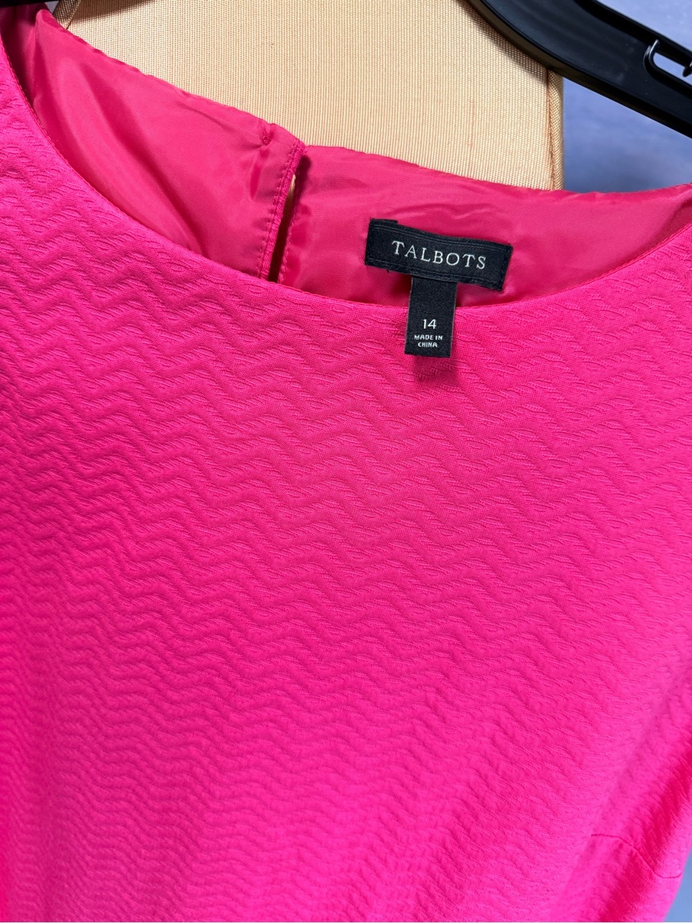 Talbots Vibrant Hot Pink Cap-Sleeve Shift Dress - Picture 2 of 2